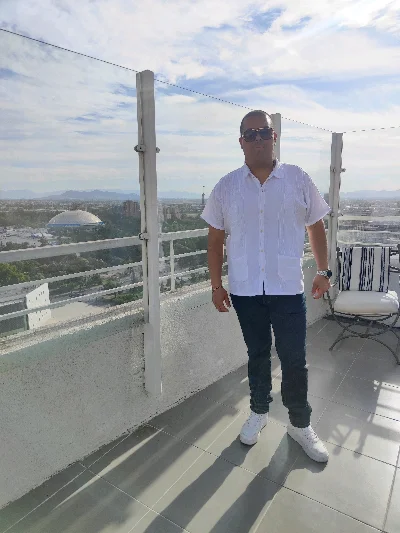 José T.