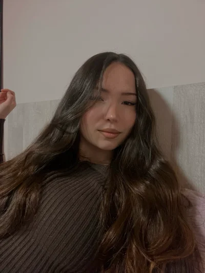 Laura R.