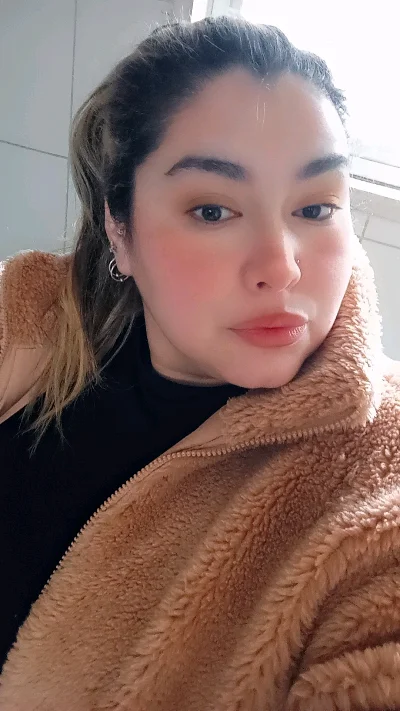 Victoria H.