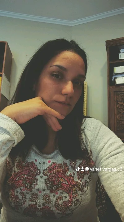 Yanet V.