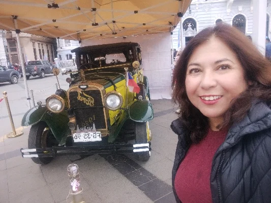 Rubi F.