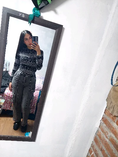 Yuliiiii S.