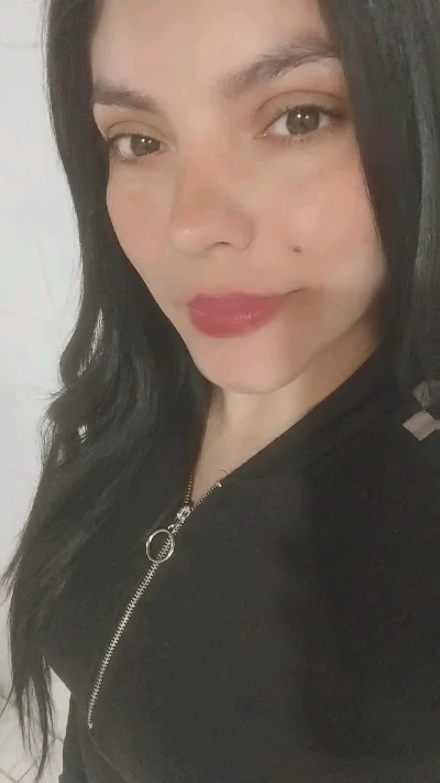 Nadhia J.