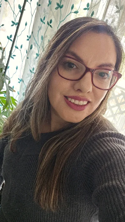 Fernanda F.