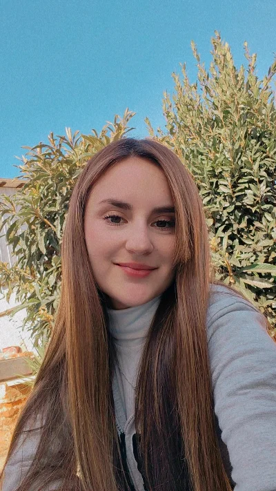 Camila V.