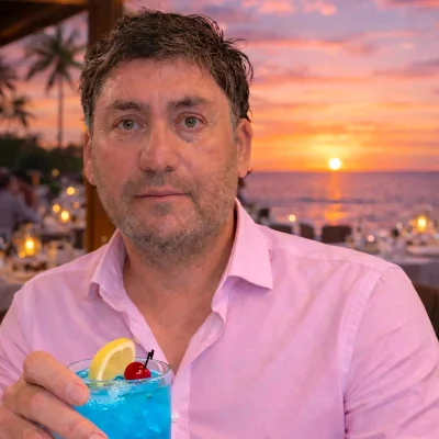 Mauricio A.