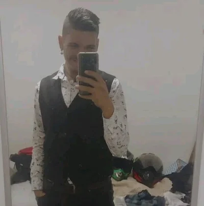 Roberto M.
