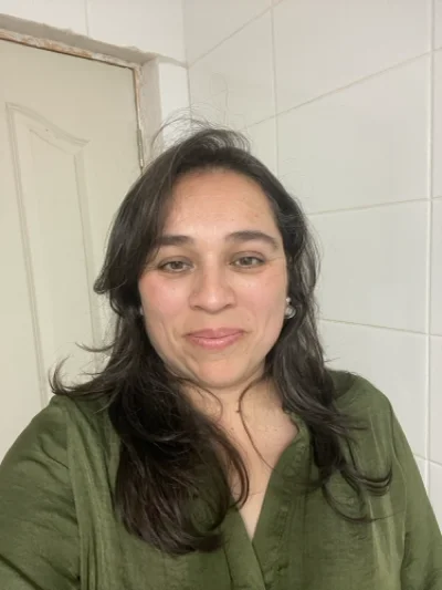 Yassnita R.