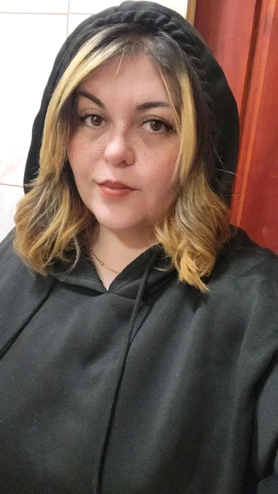 Constanza R.