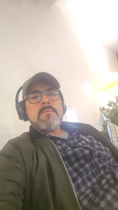 Enrique B.
