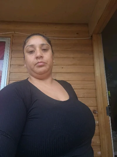Yanira E.