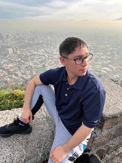 Nicolás U.