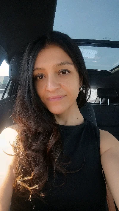 Karla V.