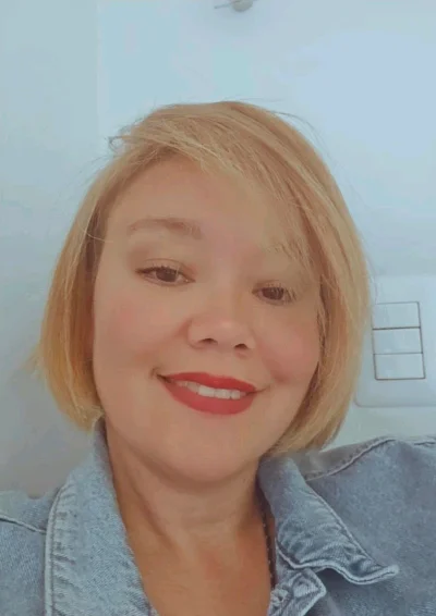 Silvia L.