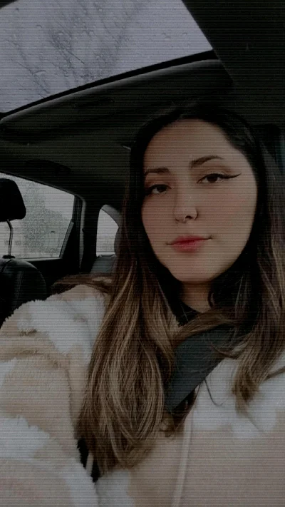 Claudia Z.