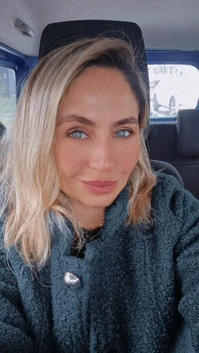 Viviana B.