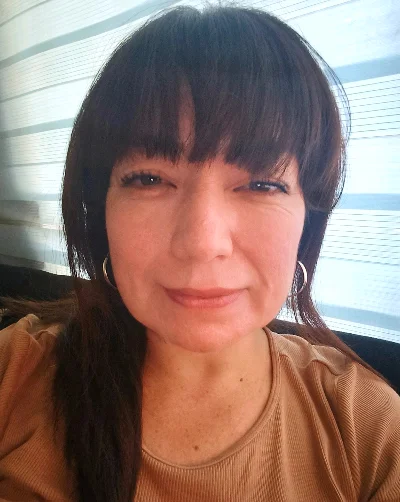 Ximena D.