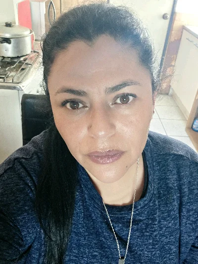 Gloria B.