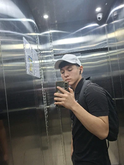 Josue V.
