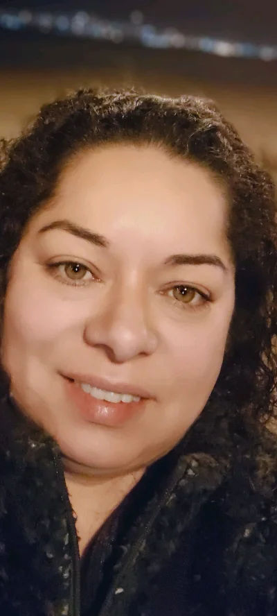 Roxana M.