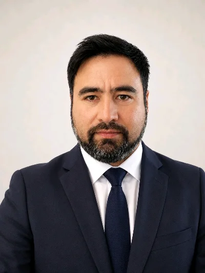 Luis J.