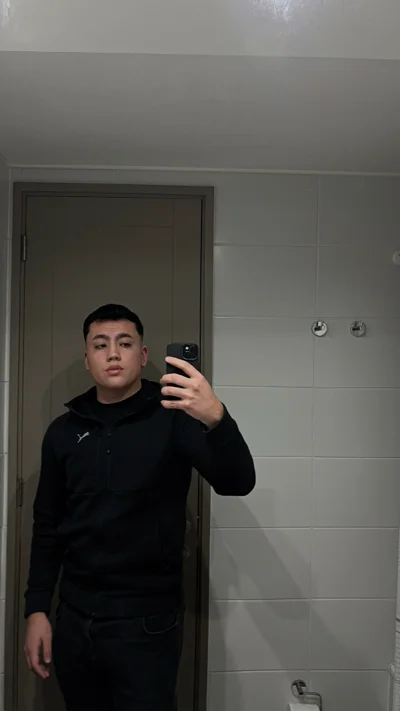 Sebastian C.