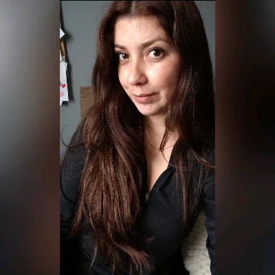 Fernanda T.