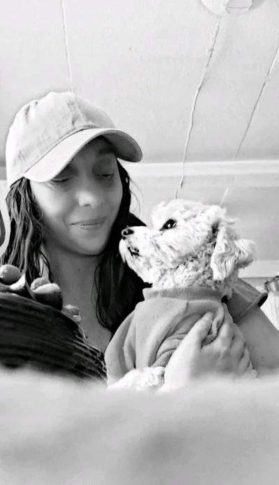 Claudia F.