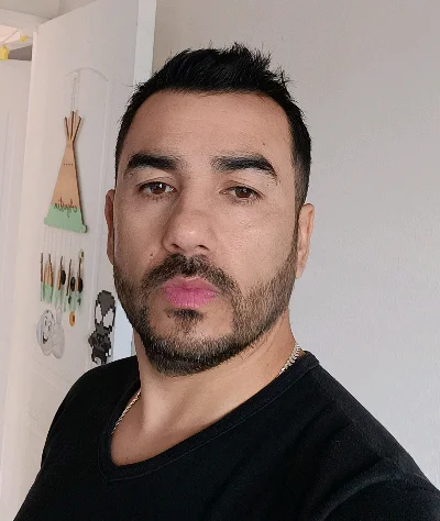 Claudio R.