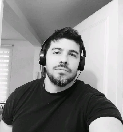 Alfredo L.