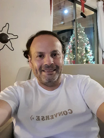 Marco E.