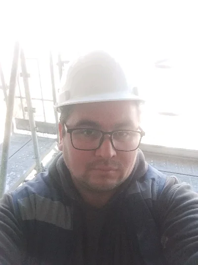 Roberto M.