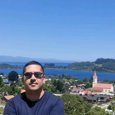 Carlos G.