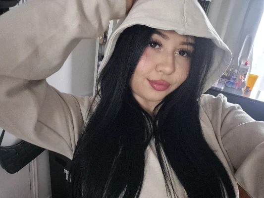 Emi V.